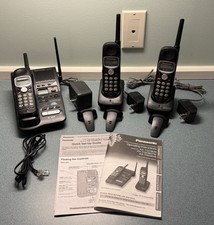 Panasonic KX-TG2382 3 Handsets 2.4 GHz Digital Cordless Phone System Black