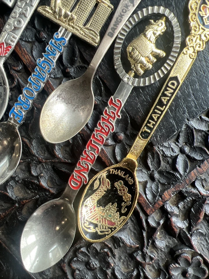 Lote de 9 cucharas de recuerdo de Asia - Diseños únicos de varios países asiáticos Foto 3 de 4