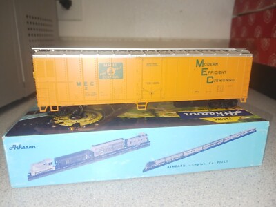 Rare Vintage Athearn HO Scale Maine Central 50' Plug Door Boxcar assembled 