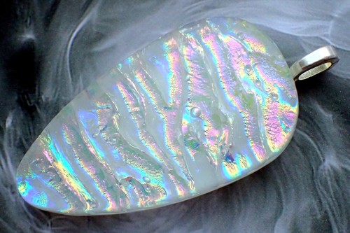 Dichroic Glass Pendant Northern Lights Aurora Rainbow Ice Glow Fused Glass Art - Picture 4 of 6