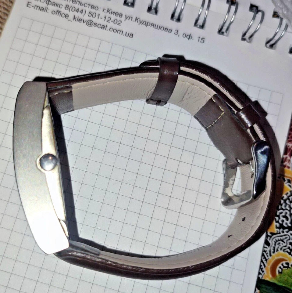 Винтажные кварцевые часы Audi водонепроницаемые 30 М прецизионный механизм стальной корпус - Изображение 4 из 4