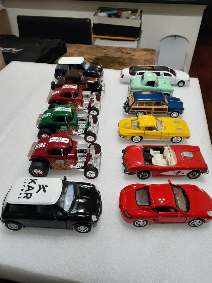 1 LOT OF 12 MIX LITTLE CARS COLLECTION GOOD FOR DAD HOBBIES OR GARAGE DISPLAY - Image 4 of 4