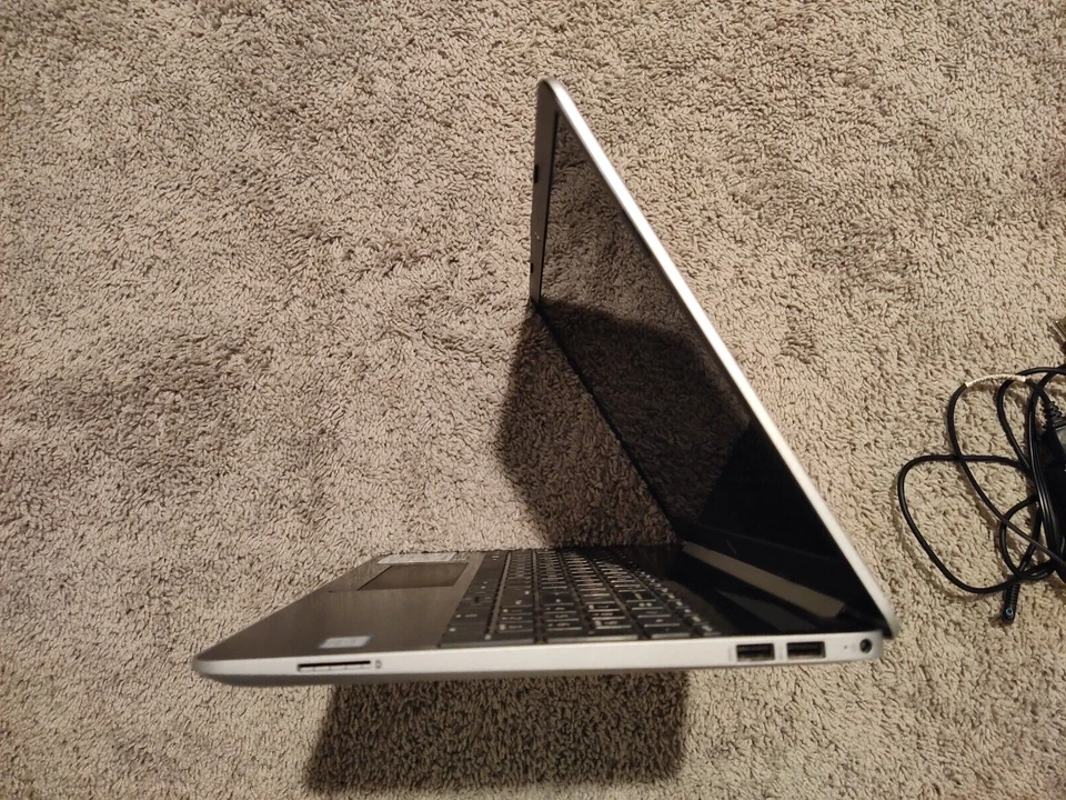 HP 15-dw0037wm 15.6" i3 8th Gen 8GB RAM 1TB HDD Windows 11 Laptop (+ bonus) - Image 3 of 4