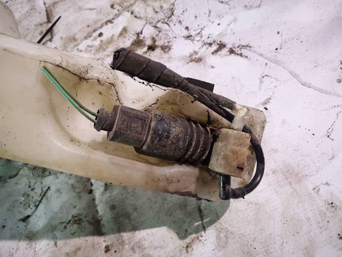 Waschwasserpumpe, Scheibenreinigung  Volkswagen Polo DE1928355-72