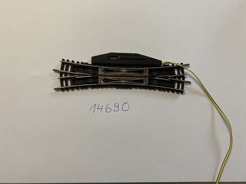 Minitrix 14690  Elektromagnetische Doppel-Kreuzungsweiche - 15° Länge 129,8 mm | Condition: Gebraucht