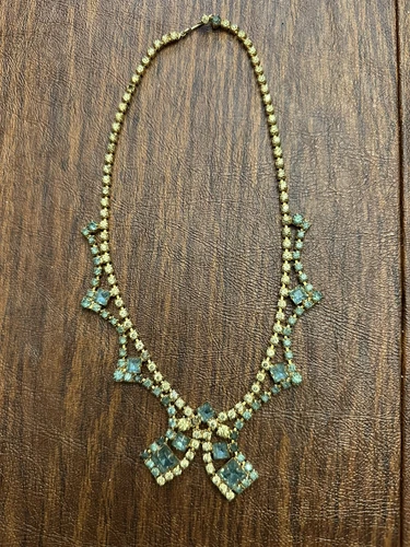 HERMÈS Collana con strass Hermes 1955 Bomboniera Krewe Martedì Grasso