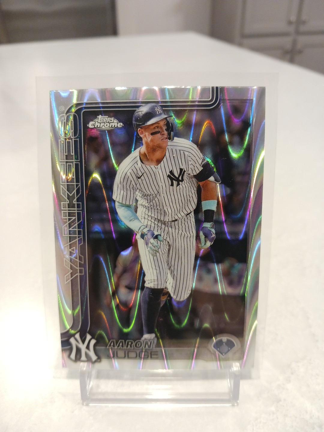 2025 Topps Chrome - Aaron Judge #99 RayWave Refractor