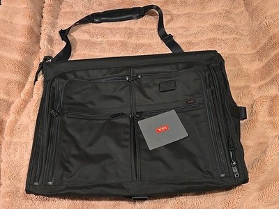 Tumi Alpha 2 Classic Garment Bag 22138D2 Exellent Conditions 