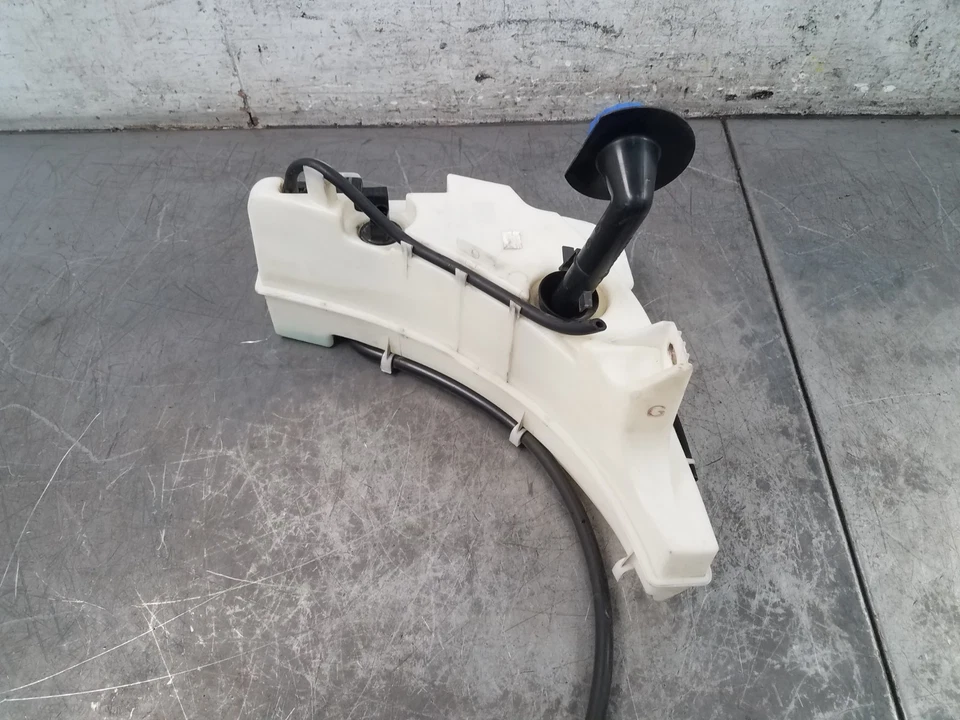 2007 Porsche Cayman S 987 Windshield Washer Reservoir #3075 G2 - Image 3 of 4