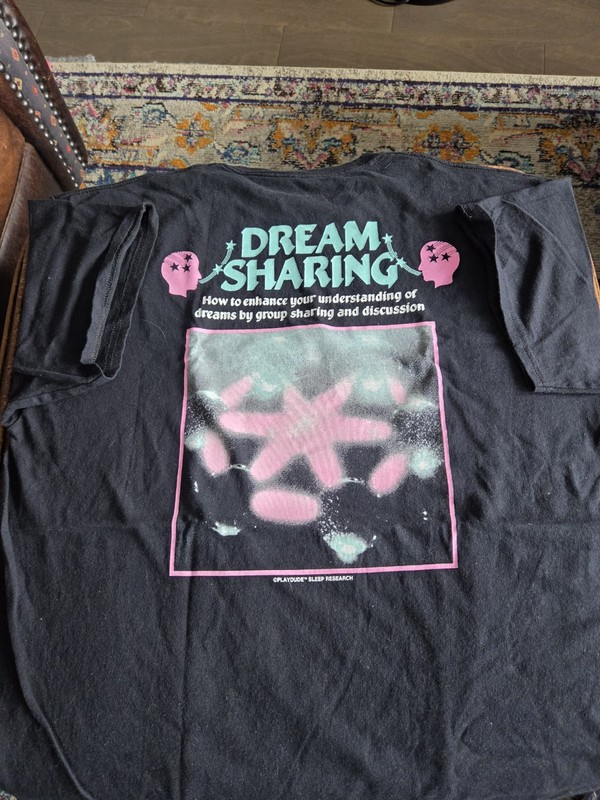 Play dude Dream Shareing T Shirt XL