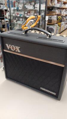中古 VOX Valvetronix VT20+ ギター アンプ ブラック 7-H116Z/1/140 中古 VOX Valvetronix VT20+ ギター アンプ ブラック 7-H116Z/1/140