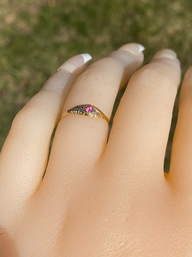 Childs Antique Ring in Yellow Gold - Picture 9 of 9