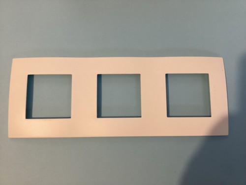 Arnould 60862 Plaque triple verticale entraxe 57mm - Blanc Espace Lumière