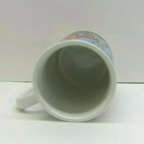 Marvel Spiderman Mug Cup Classic 2016 Blue City Background Collectible - Image 4 of 4