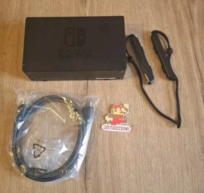 Nintendo Switch Station d'Accueil Avec Câbles  - Photo 1/4