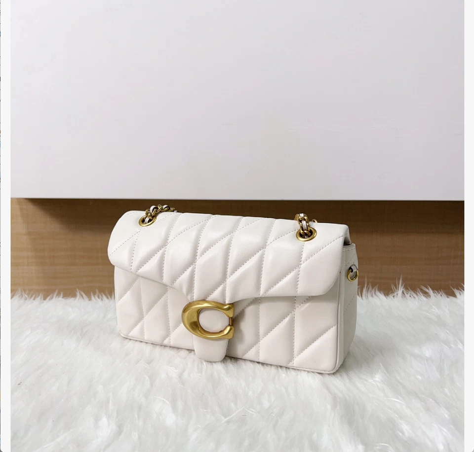 Lo último Bolso de Hombro COACH Tabby 26 Acolchado CP150 Moda Para Mujer Foto 2 de 4