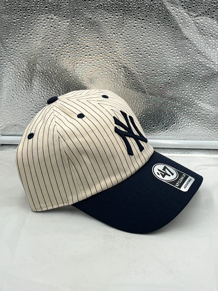 Sombrero ajustable a rayas naturales marca New York Yankees MLB '47 limpieza de dos tonos Foto 4 de 4