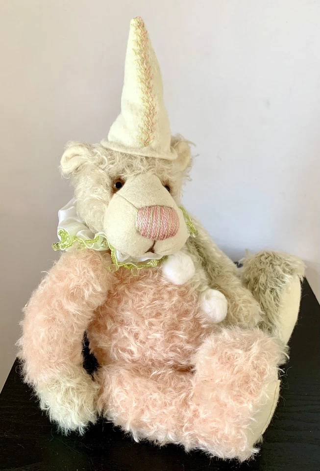 14” MOHAIR ARTIST TEDDY BEAR ‘GIGGIO’ BY JO NEVILL OF JO BEARS OOAK 🧸 - Image 4 of 4
