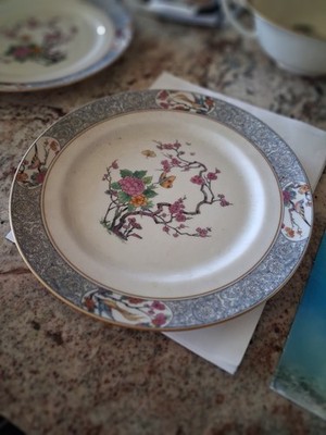2 Lenox Ming Dinner Plates, Porcelain, Birds, Flowers, Butterflies Size 10 1/2''