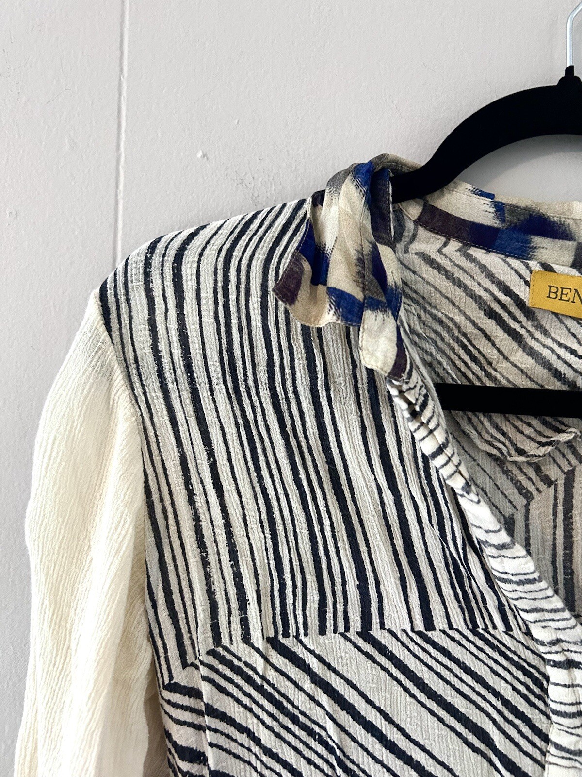 Benares Patterned Beach blouse Medium - image 2