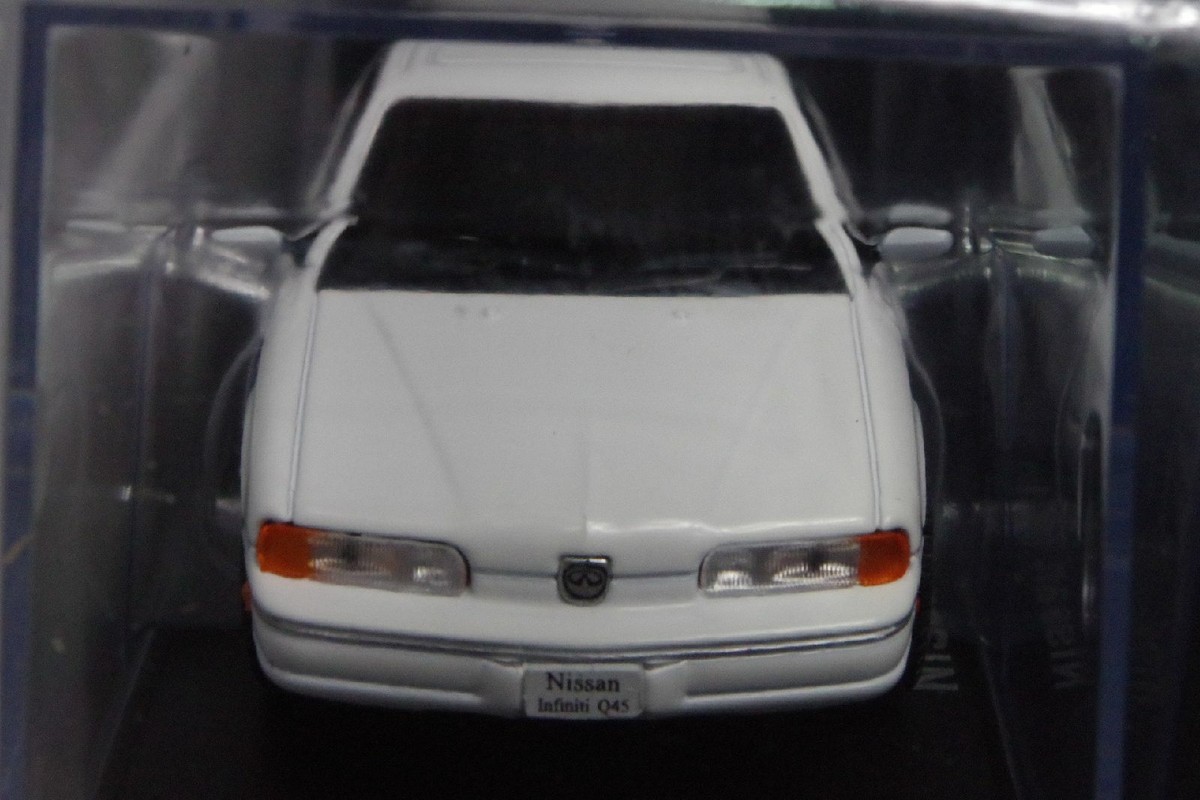 1/43 ハイストーリー　日産　インフィニティ　Q45 ミニカー　ホワイト Nissan Infiniti Q45 1989 1/43 Scale Box Mini Car Display