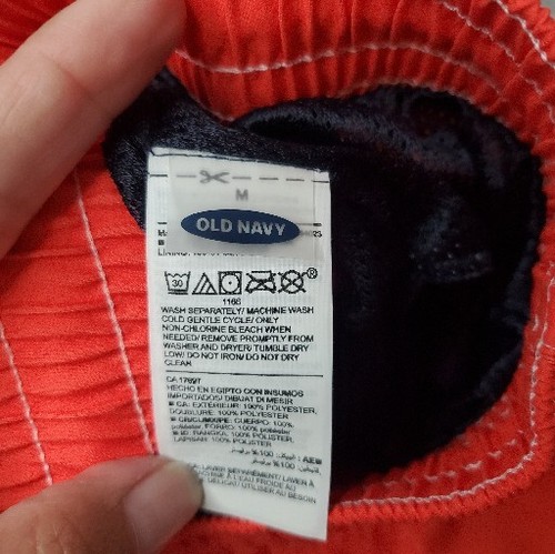 Pantalones Cortos de Natación Old Navy Para Hombre Medianos Multicolor a Rayas Forrados de Malla - Imagen 4 de 6