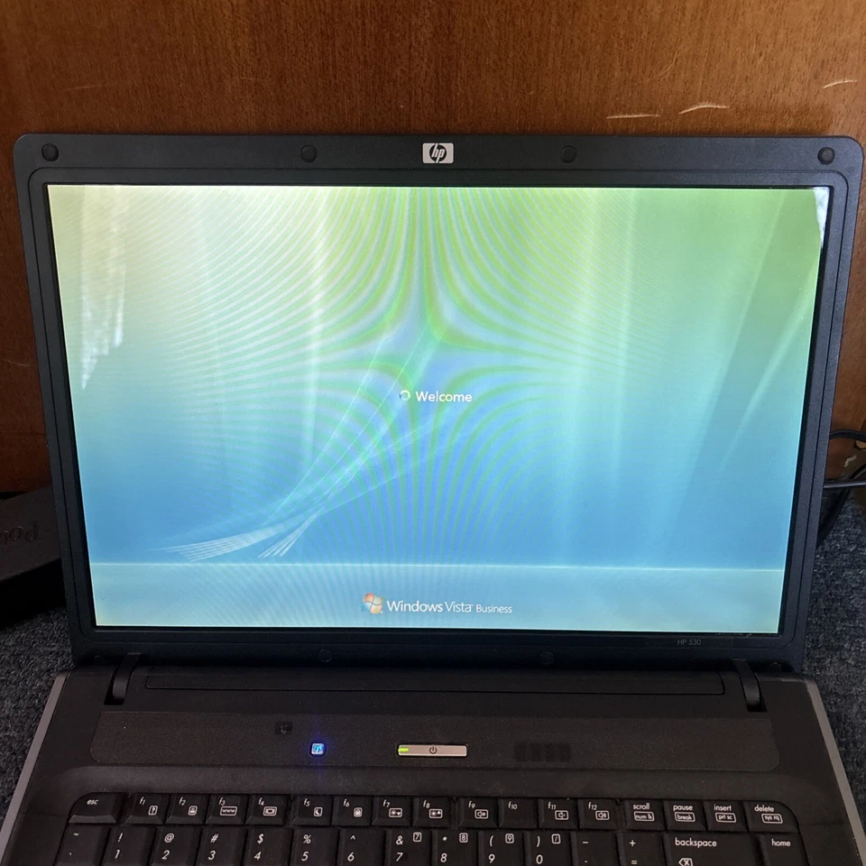 HP 530 75gb HDD Laptop 2gb RAM DVD Drive *Not Working For Parts Repair* - Image 2 of 4