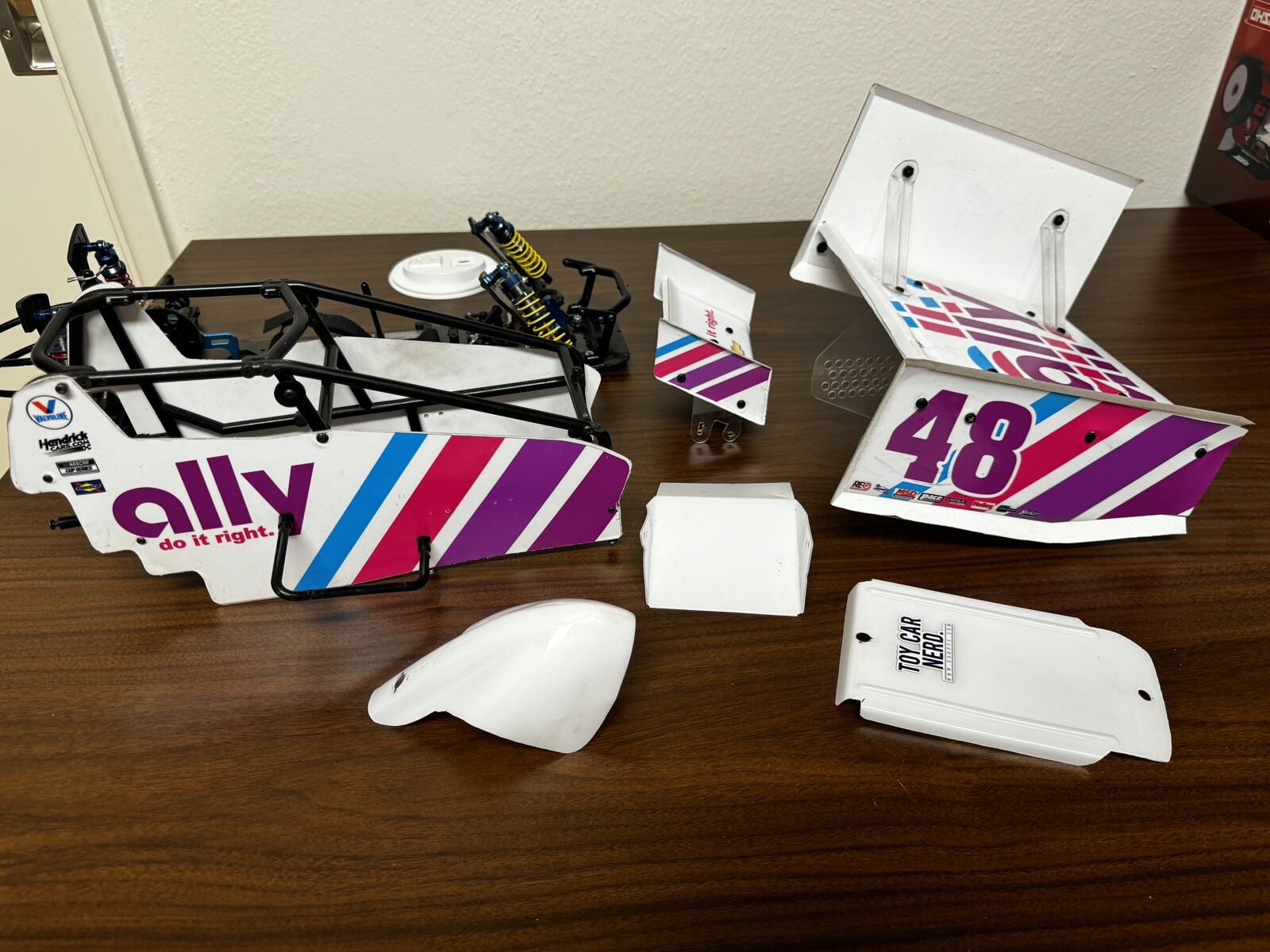 Custom Works Outlaw 4 Dirt Oval Sprint Car