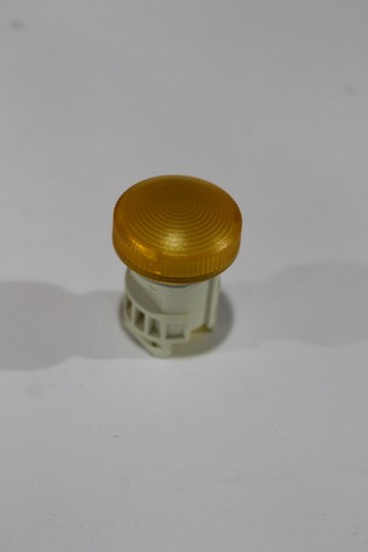 Siemens 3SB3 240-6BA00, Luce pilota con Conc. Anelli, Ambra, 130V - Foto 5 di 9