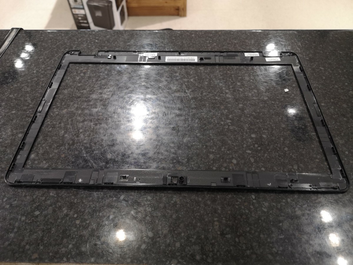 Contour D'écran (bezel) Pour Compaq Presario CQ56 - Occasion