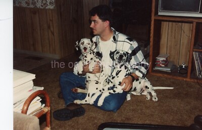 FOUND DOG PHOTOGRAPH Color ORIGINAL Snapshot VINTAGE 52 LA 85 A