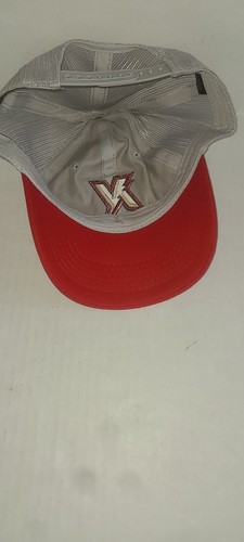 Nuovo con etichette Arkansas Naturals Cappello Regolabile Strapback Rosso su Grigio Maglia Stile Camionista... - Foto 6 di 6
