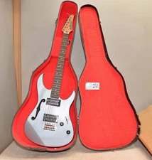 Yahama 1993 Strat electric guitar & case collectible musical instrument J2