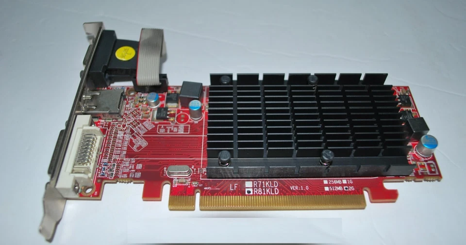 VISIONTEK AMD RADEON HD 5450 2 GB DDR3 PCI EXPRESS X16 VIDEO CARD, CD, MANUAL - Image 3 of 4