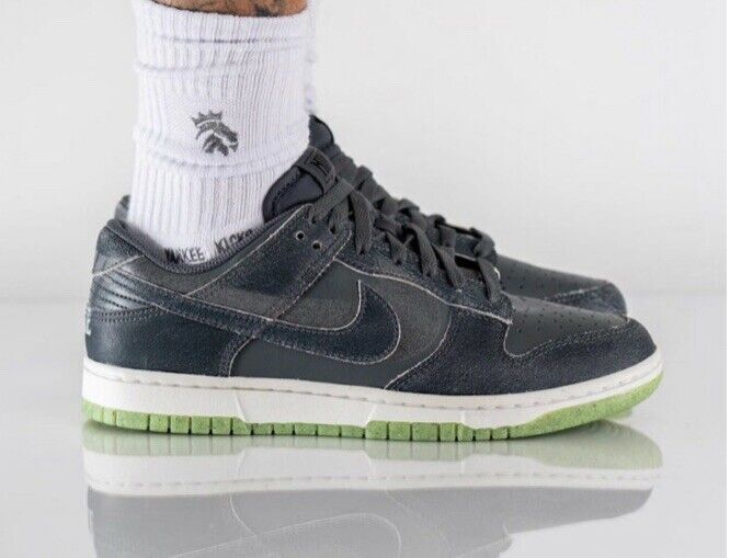Nike Dunk Low Retro PRM Halloween (2022) - **FAST SHIPPING Nike Dunk Low Retro PRM Halloween (2022) - **FAST SHIPPING