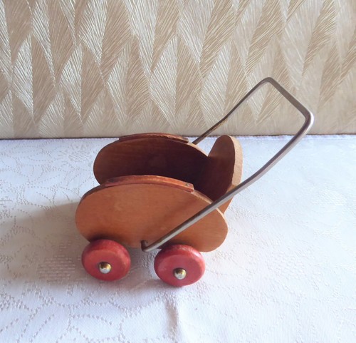 PUPPEN-SPORTWAGEN aus HOLZ und ein EDI PÜPPCHEN für die PUPPENSTUBE "VINTAGE" - Bild 8 von 13