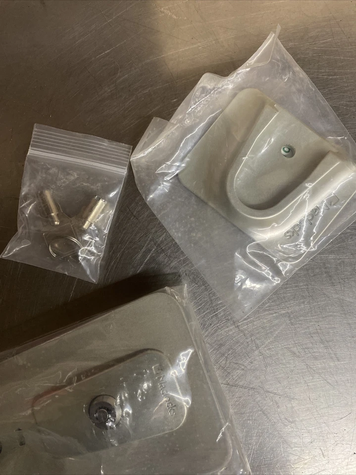 Maclocks HoverTab Universal Security Display Stand for Tablets and Smartphone... - Image 3 of 3