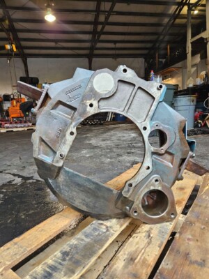 1995-2007 International DT466E Diesel Engine Flywheel Housing 1820338C1 OEM