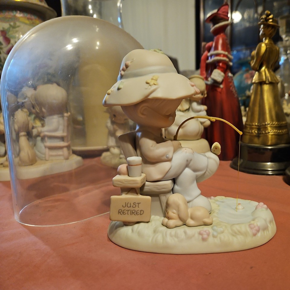 Precious Moments Dinosaur Musical Snow Globe – Plays Twinkle Twinkle Little Star - View #3