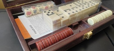 Vintage Leder Reise Spiel Box, Poker, Backgammon und Dominosteine 50er Jahre