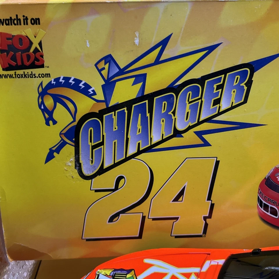 Jeff Gordon 1999 Nascar Racers 1/18 Scale Diecast Action #24 DuPont  - Image 2 of 4