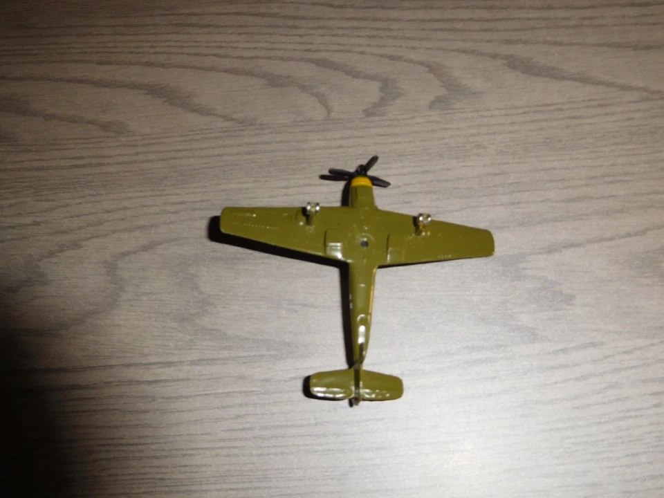 Dyna Flites Messerschmitt A123 Die-cast Green Military Plane - Image 4 of 4