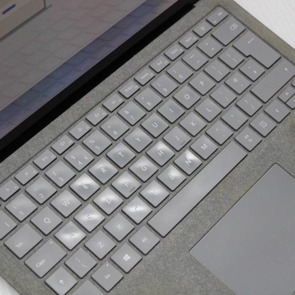 Microsoft Surface Laptop 2 Windows 11 Pro 13" Intel Core i7 8650U 8GB 256GB SSD - Image 4 of 4