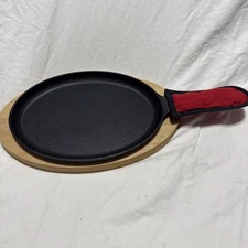 Carolina Cooker® Preseasoned Cast Iron Fajita Pan