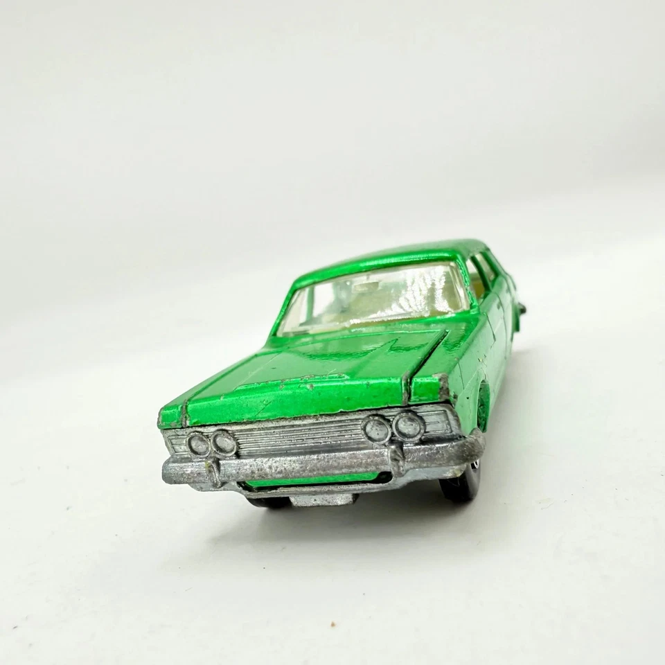 Matchbox Superfast 53 Ford Zodiac Mk IV. Unboxed  - Image 2 of 4