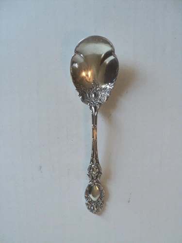 VINTAGE WALLACE STERLING SILVER SUGAR SPOON, "LUCERNE" PATTERN