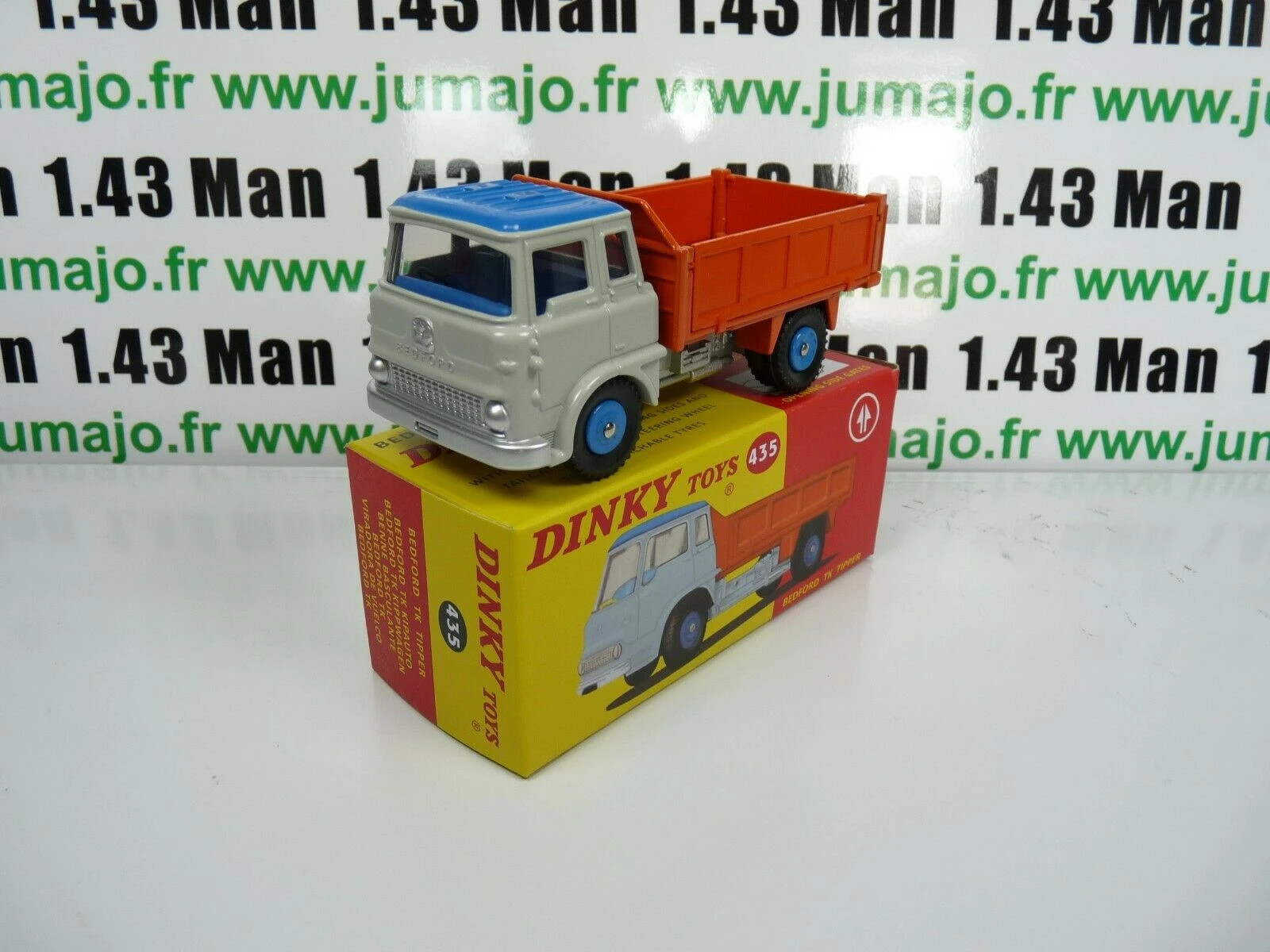 Dinky 435, Bedford TK Tipper - Free Price Guide & Review