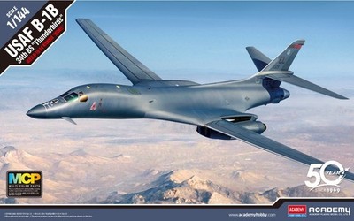 Academy 12620 1/144 Rockwell B-1B Lancer