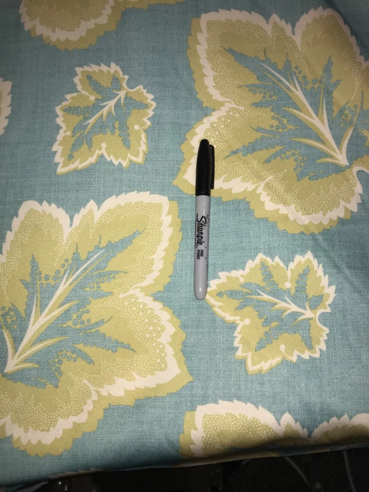 7m of sateen cotton duck egg blue and green leaf fabric - Image 2 of 4