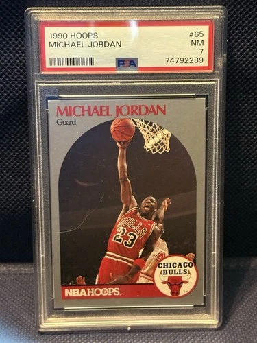 1990 Hoops Basketball Chicago Bulls Michael Jordan Card #65 PSA 7 NM